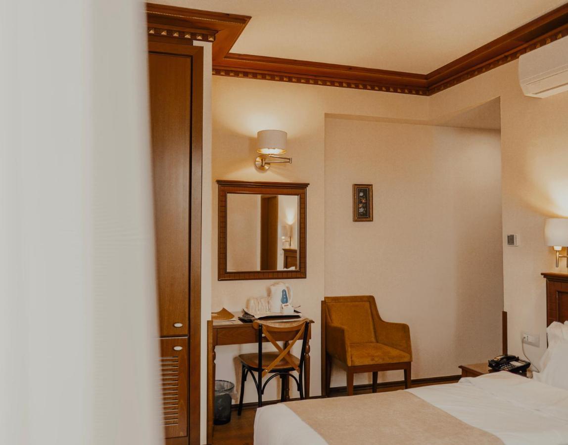 阿尔基洛酒店 Gjirokastër 外观 照片